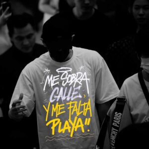 Me sobra calle playera
